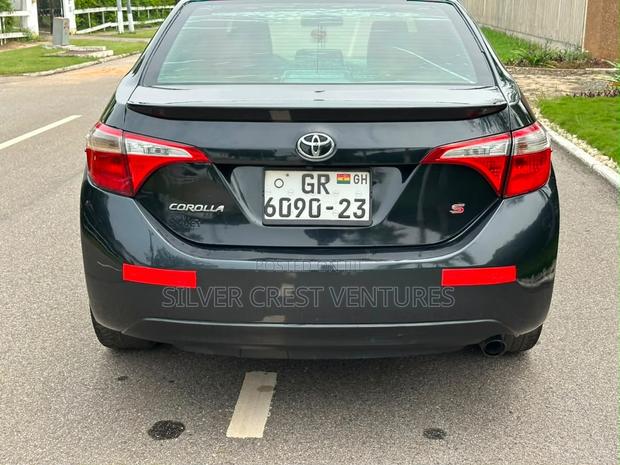 Toyota Corolla S 4dr Sedan (1.8L 4cyl CVT) 2016 Black