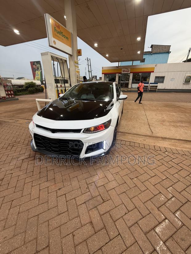 Chevrolet Malibu LT w/1LT 2017 White