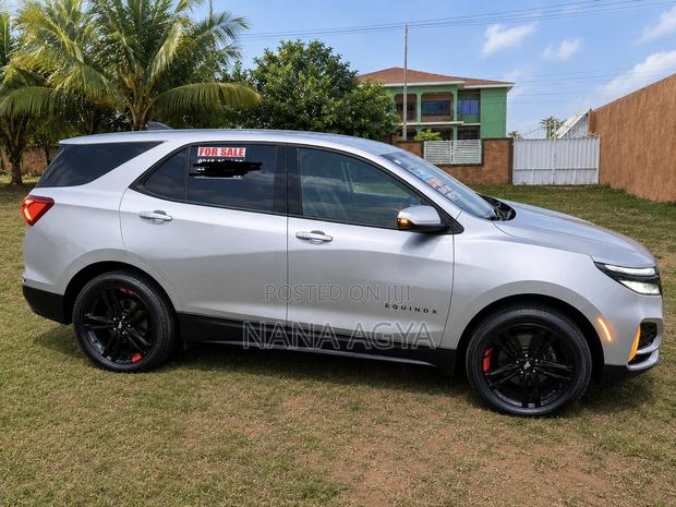 Chevrolet Equinox RS 2024 Silver