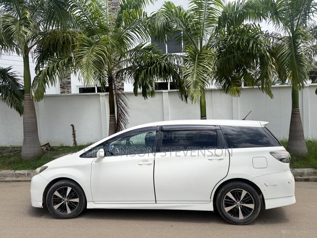 Toyota Wish 2015 White