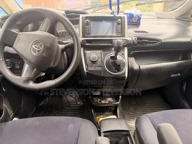 Toyota Wish 2015 White
