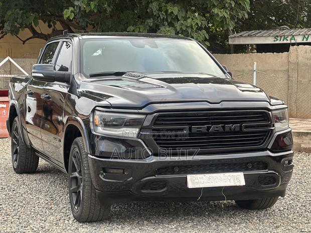 Dodge RAM 2022 Black