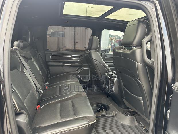 Dodge RAM 2022 Black