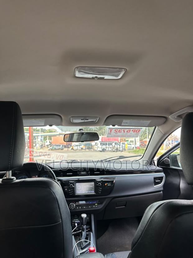 Toyota Corolla S 4dr Sedan (1.8L 4cyl CVT) 2015 Gray