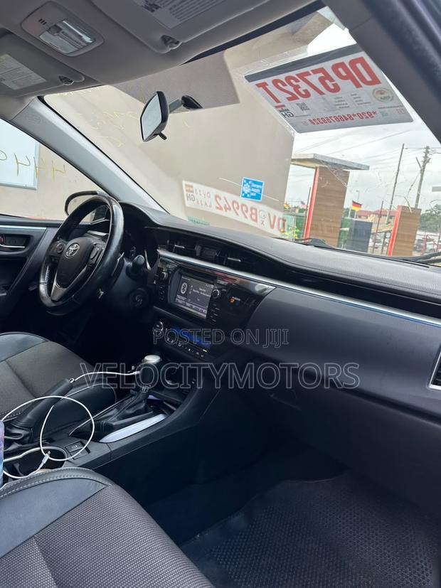 Toyota Corolla S 4dr Sedan (1.8L 4cyl CVT) 2015 Gray