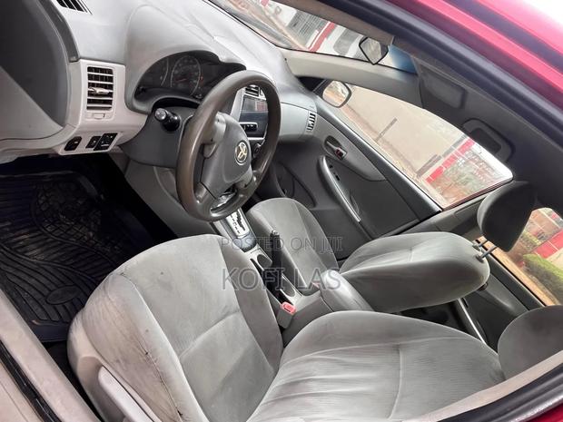 Toyota Corolla 2010 Red