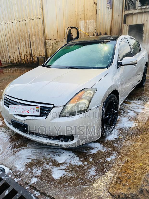 Nissan Altima 2009 Silver