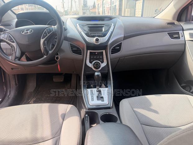 Hyundai Elantra GLS Sedan FWD (1.8L 4cyl 6A) 2013 Black
