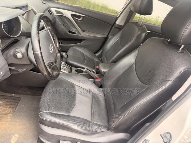 Hyundai Elantra GLS Sedan FWD (1.8L 4cyl 6A) 2013 White