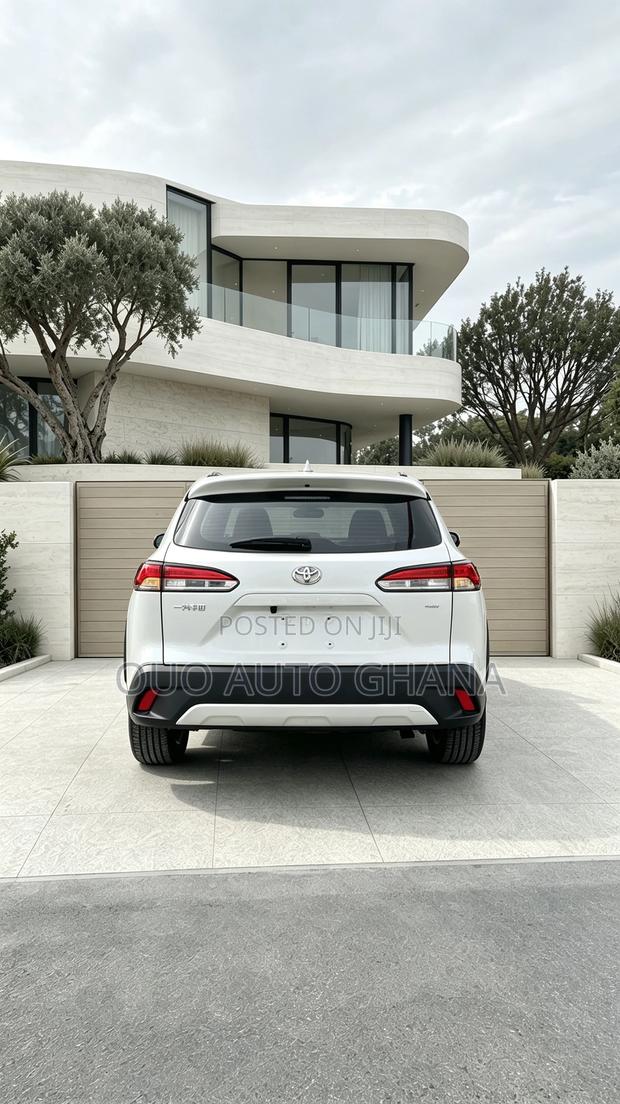 Toyota Corolla Cross 2023 White