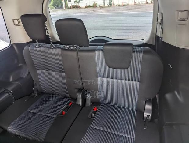Toyota Voxy 2014 Black