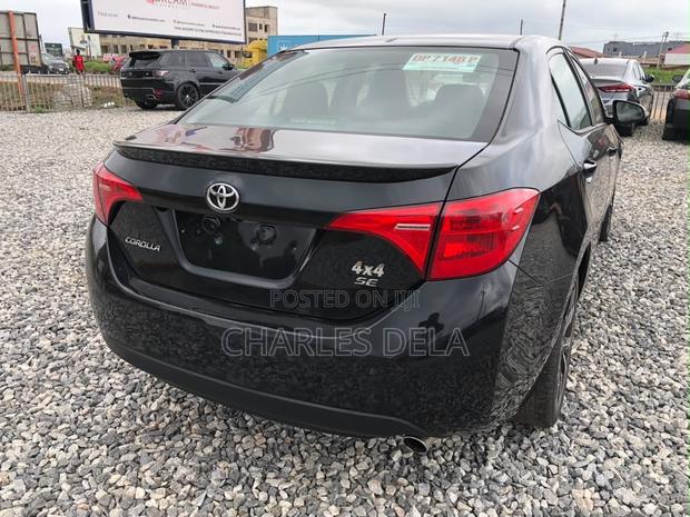 Toyota Corolla SE 4dr Sedan (1.8L 4cyl CVT) 2017 Black
