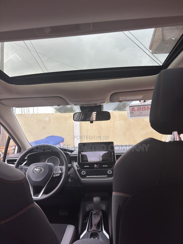 Toyota Corolla LE 2023 White