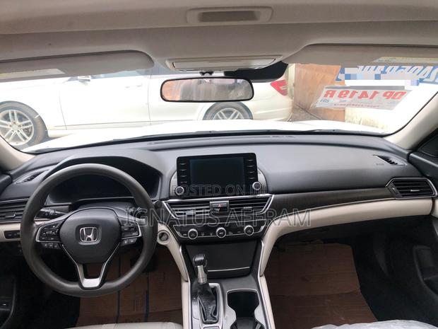 Honda Accord EX 2018 White