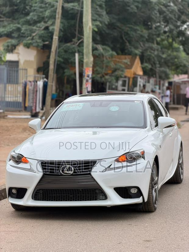 Lexus IS 2016 White