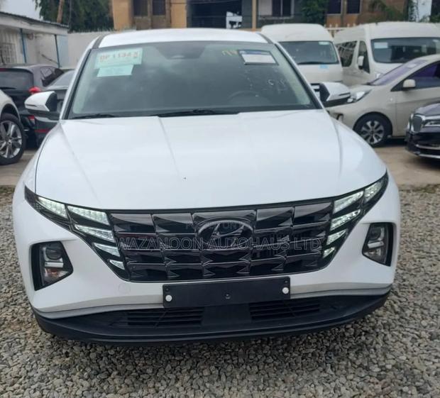 Hyundai Tucson 2021 White