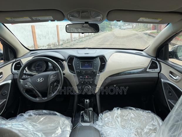 Hyundai Santa Fe 2018 Gray