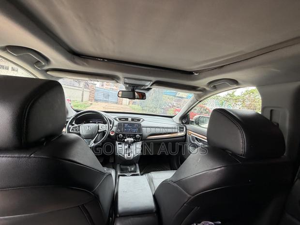 Honda CR-V Touring AWD 2018 White
