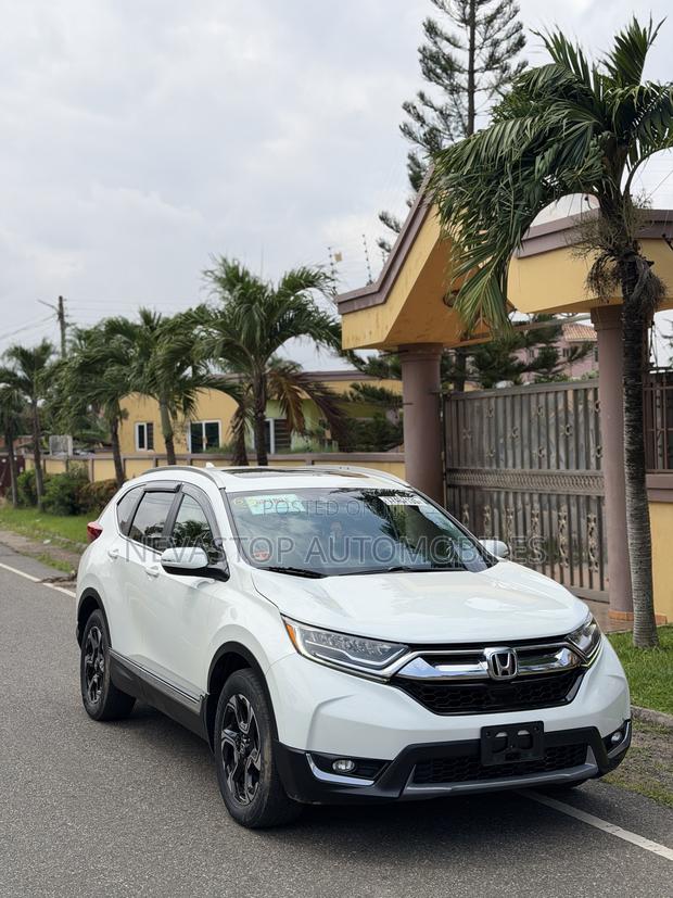 Honda CR-V Touring AWD 2018 White