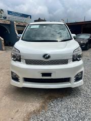Toyota Voxy Trans-X 2WD 5-Seater 2013 Pearl for sale