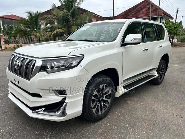 Toyota Land Cruiser Prado 2.7 2017 Pearl
