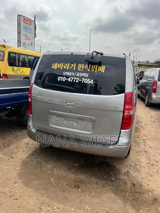 Hyundai Stellar 1992 Blue