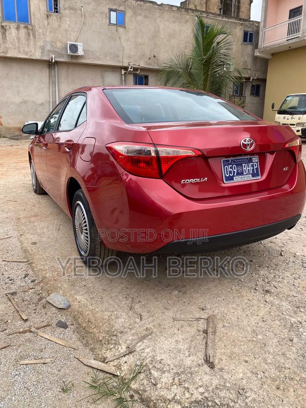 Toyota Corolla 2017 Red