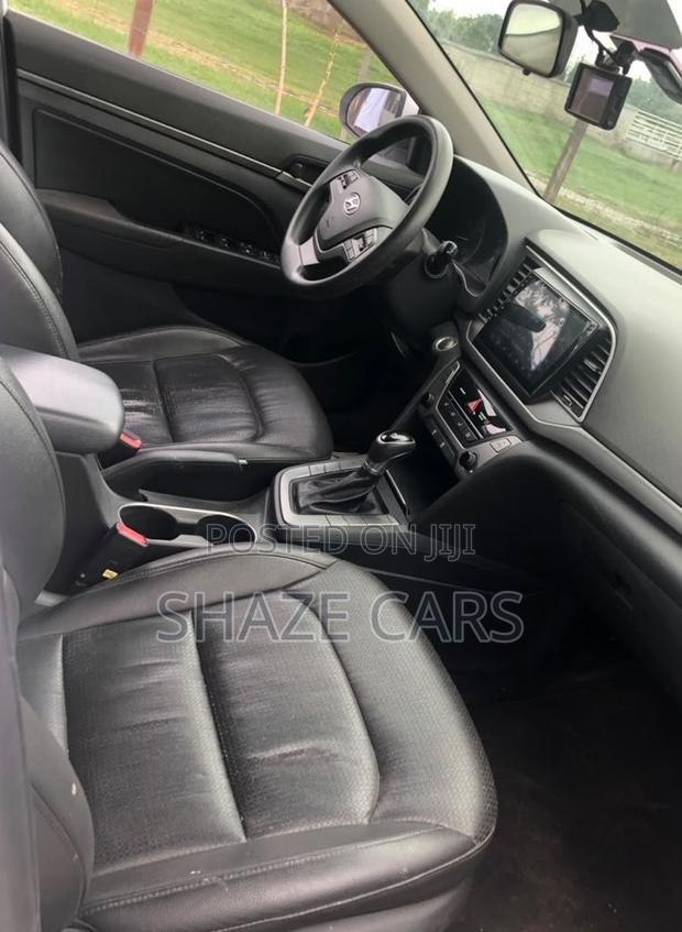 Hyundai Avante 2016 White