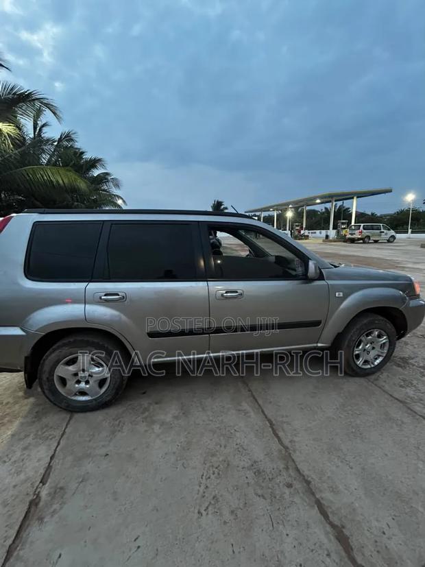 Nissan X-Trail 2014 Gray