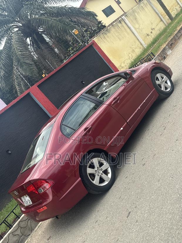 Honda Civic 2006 Brown