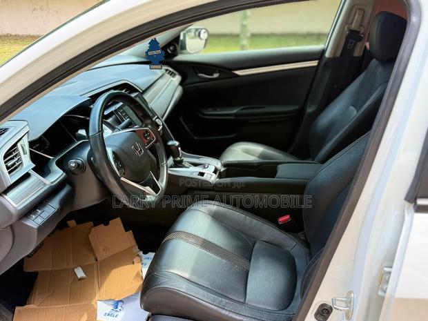 Honda Civic Touring Sedan 2020 White