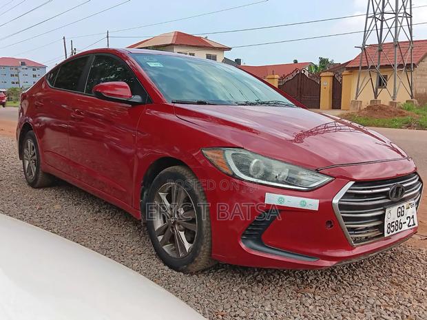 Hyundai Elantra Value Edition Sedan FWD (2.0L 4cyl 6A) 2017 Red