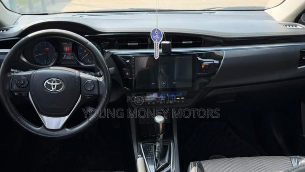 Toyota Corolla S 4dr Sedan (1.8L 4cyl CVT) 2015 Black