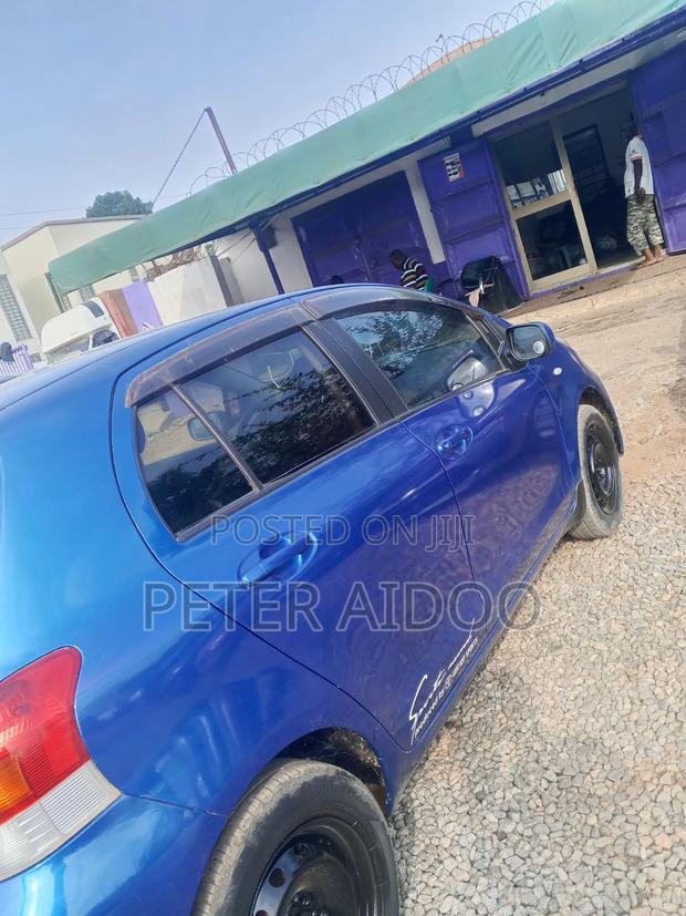 Toyota Yaris 2010 Blue
