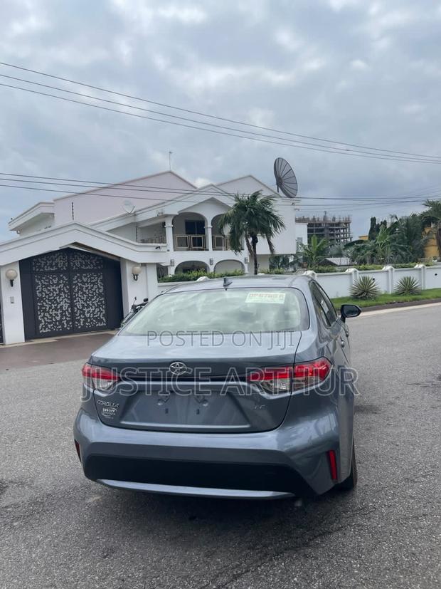 Toyota Corolla 2021 Gray