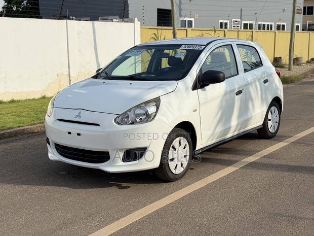 Mitsubishi Mirage DE 4dr Hatchback (1.2L 3cyl CVT) 2015 White