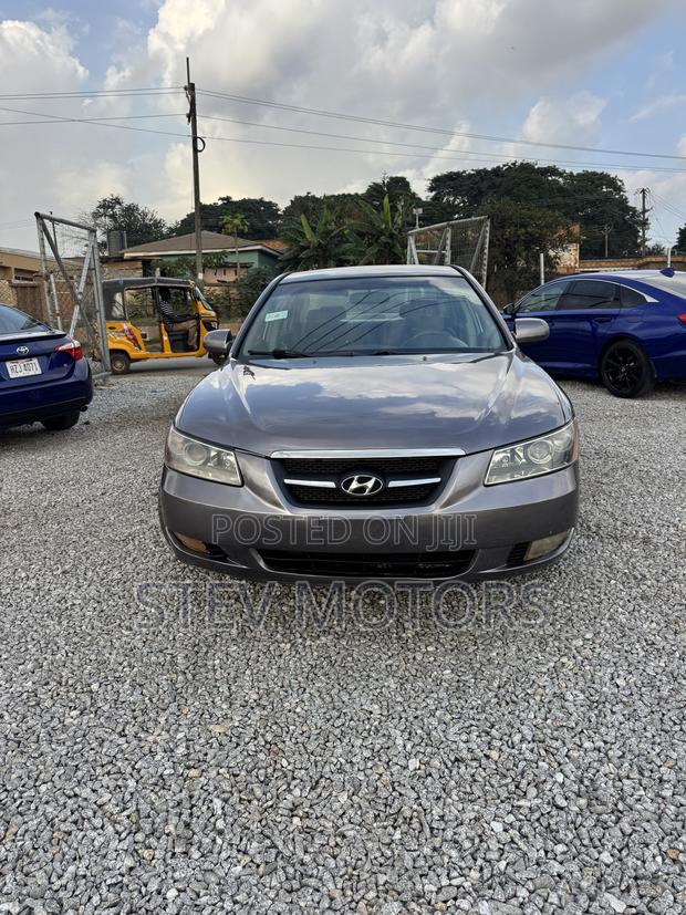 Hyundai Sonata 2.4 Automatic 2008 Gray