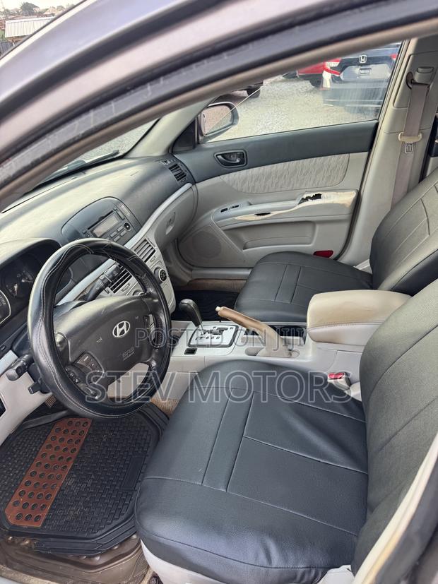 Hyundai Sonata 2.4 Automatic 2008 Gray