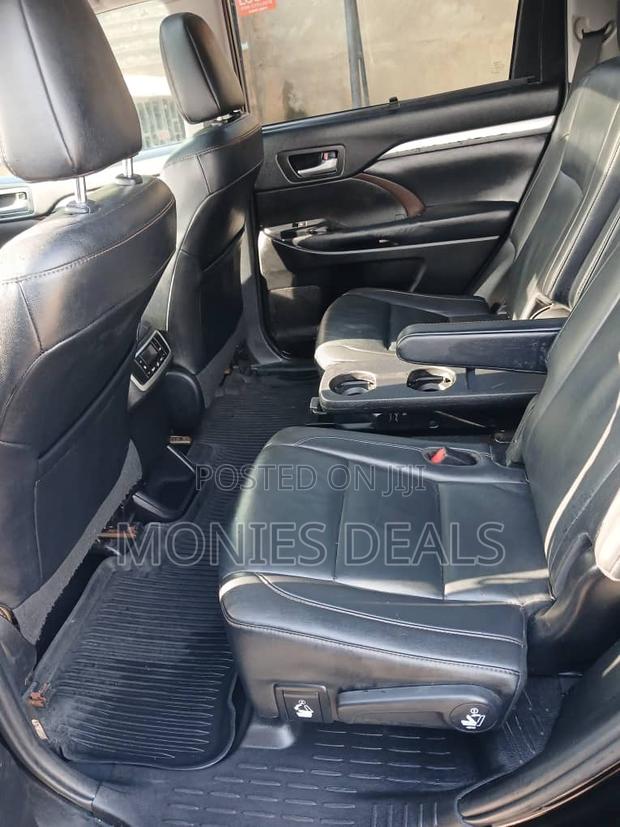 Toyota Highlander XLE 2019 Black