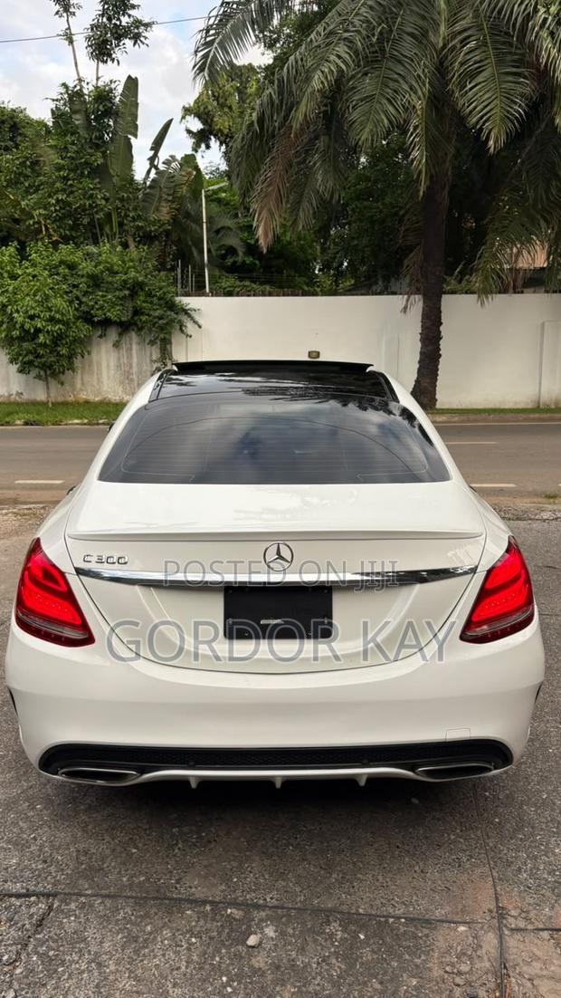 Mercedes-Benz C300 2017 White
