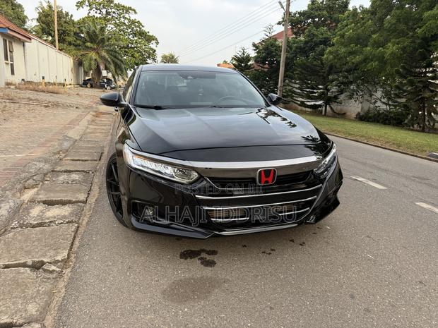 Honda Accord Sport 2.0T 2018 Black