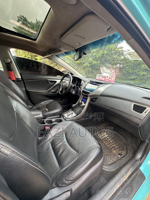 Hyundai Elantra 2013