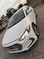 Hyundai Elantra Limited Sedan FWD (2.0L 4cyl 6A) 2017 White for sale