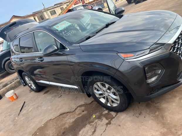 Hyundai Santa Fe SE 2.4 AWD 2020 Black