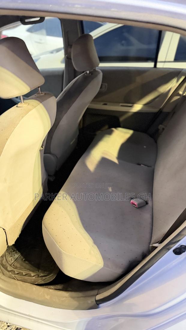 Toyota Vitz 1.0 FWD 3dr 2010 Silver
