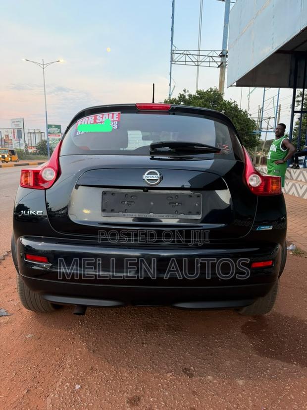 Nissan Juke SV 4dr Hatchback (1.6L 4cyl Turbo 6M) 2014 Black