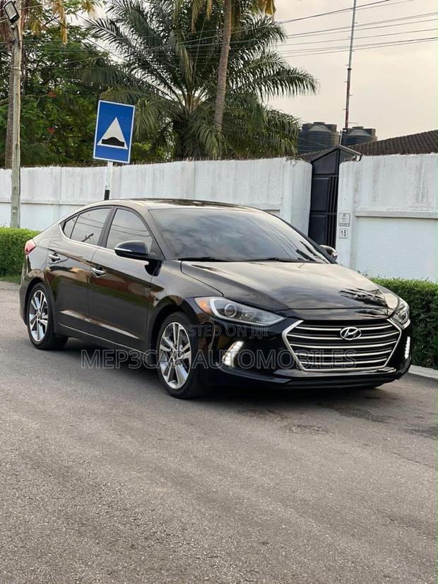 Hyundai Elantra 2017 Black