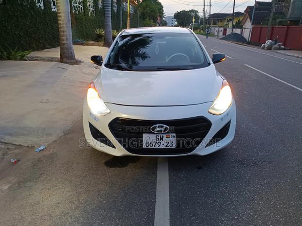 Hyundai Elantra SE 4dr Sedan (1.8L 4cyl 6A) 2014 White
