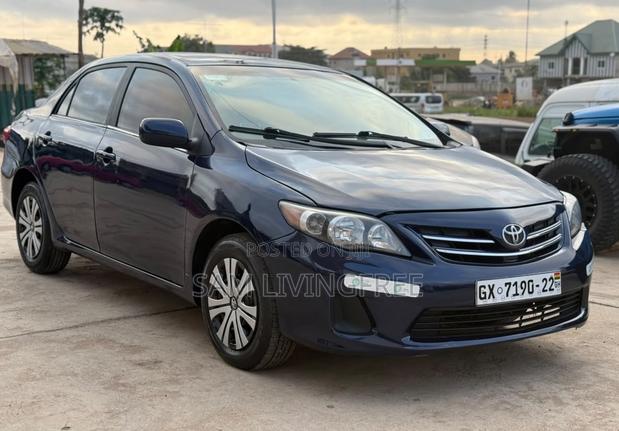 Toyota Corolla LE 4dr Sedan (1.8L 4cyl 4A) 2012 Blue