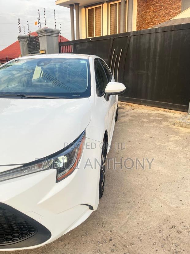 Toyota Corolla L 2021 White